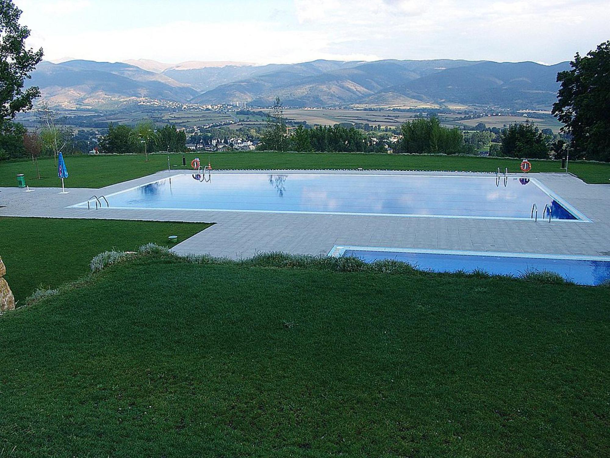 Campus Cerdanya Hotel Puigcerdà Exterior photo
